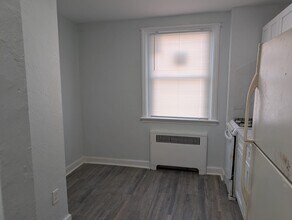 7240 Gillespie St, Unit 1 FL in Philadelphia, PA - Building Photo - Building Photo