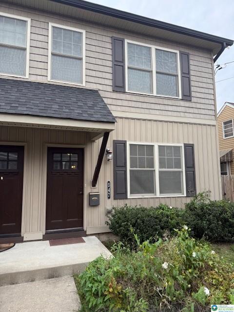 547 E Station Ave in Coopersburg, PA - Building Photo