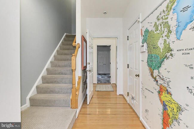 3827 Elbert Ave, Unit NA in Alexandria, VA - Foto de edificio - Building Photo