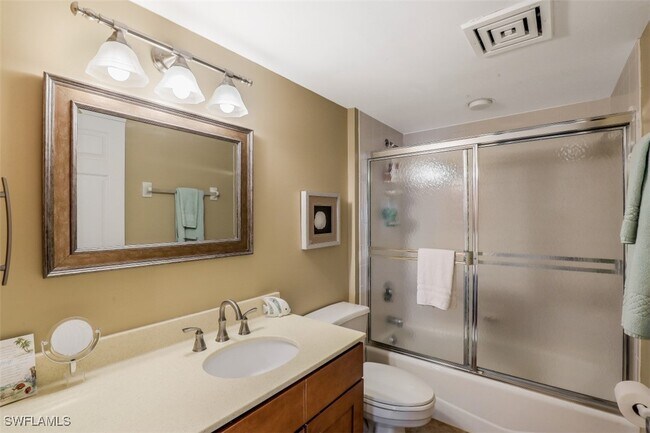 property at 21 Bluebill Ave