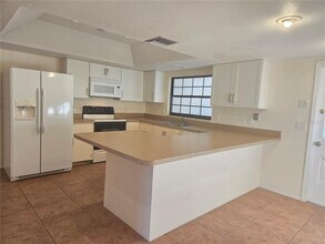 2900 N Mills Ave in Orlando, FL - Building Photo - Building Photo