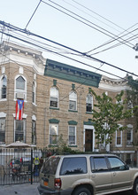 372 Montauk Ave in Brooklyn, NY - Building Photo - Building Photo