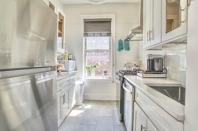 103 12th St in Hoboken, NJ - Building Photo - Building Photo