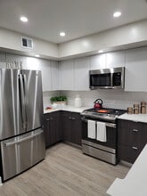 Lolas Place in Flourtown, PA - Foto de edificio - Building Photo