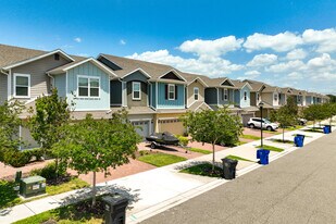 Park Square Townhome Apartments