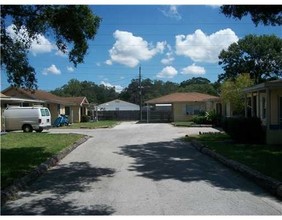 10953 70th Ave N in Seminole, FL - Building Photo - Building Photo