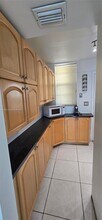 3020 Marcos Dr in Aventura, FL - Building Photo - Building Photo