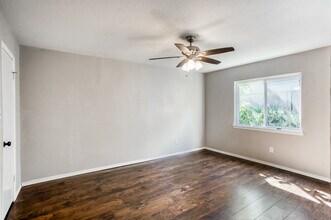 5605 Twitty St in The Colony, TX - Building Photo - Building Photo