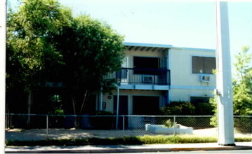 3017-3021 E Carey Ave in North Las Vegas, NV - Building Photo - Building Photo