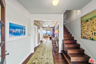 24542 Malibu Rd in Malibu, CA - Building Photo - Building Photo