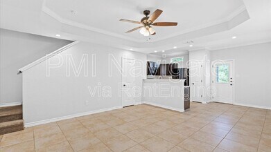 6962 Lakeview Dr. in San Antonio, TX - Building Photo - Building Photo