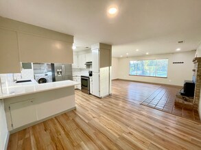 9733 Hidden Ln, Unit Home in Palo Cedro, CA - Building Photo - Building Photo