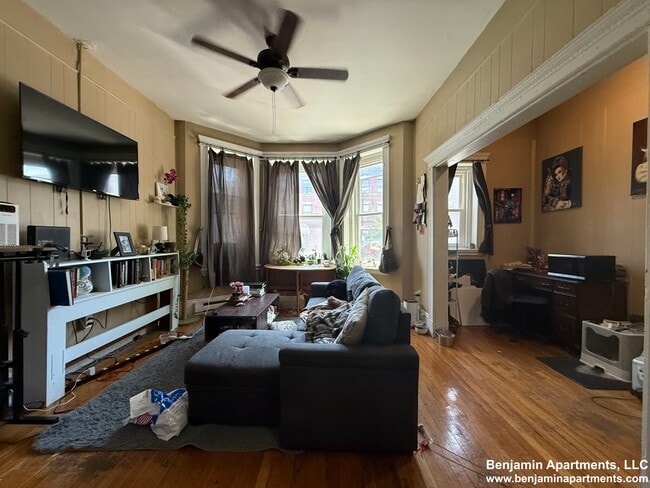 872 Huntington Ave, Unit 2 in Boston, MA - Building Photo - Building Photo