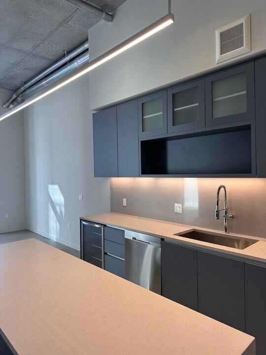 226 NW 33rd St, Unit A7 in Miami, FL - Building Photo