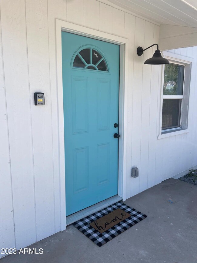 property at 1808 E Yale St
