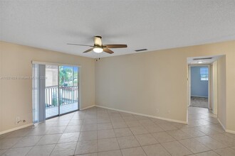 101 E McNab Rd in Pompano Beach, FL - Building Photo - Building Photo