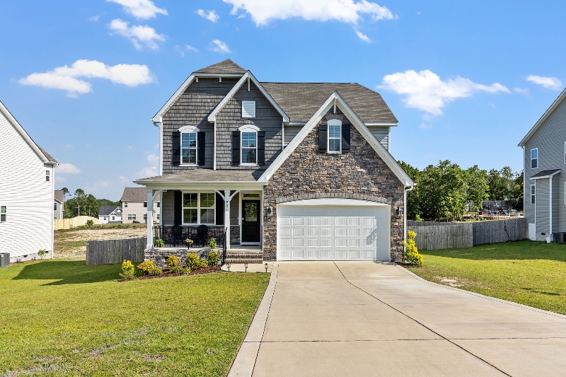 334 Bunting Dr in Lillington, NC - Building Photo