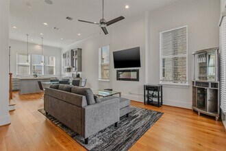 10943 Grove Tree Ln in Houston, TX - Building Photo - Building Photo