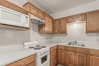 74 Westwood Dr W in Trinity, TX - Building Photo - Building Photo