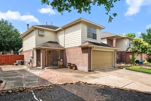 11607 Zarroll Dr in Houston, TX - Building Photo