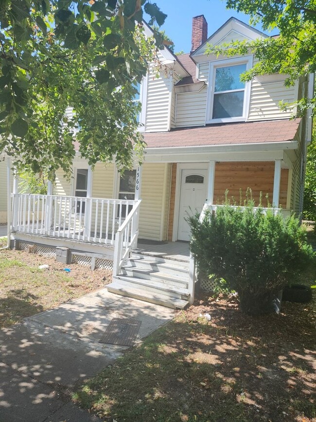 1566 Winchester Ave in Lakewood, OH - Building Photo - Building Photo