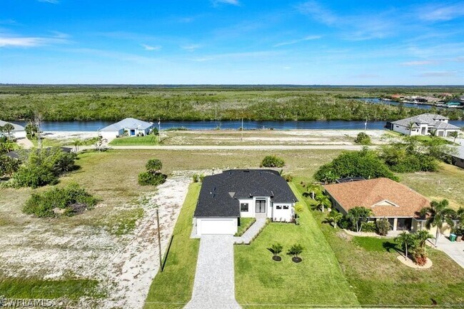 1430 NW 41st Pl in Cape Coral, FL - Building Photo - Building Photo