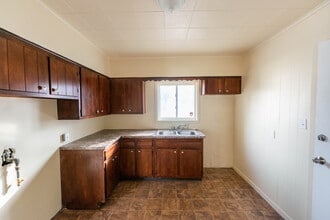 858 Minota Ave in Akron, OH - Building Photo - Building Photo