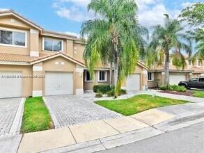 15821 SW 10th St in Pembroke Pines, FL - Building Photo - Building Photo