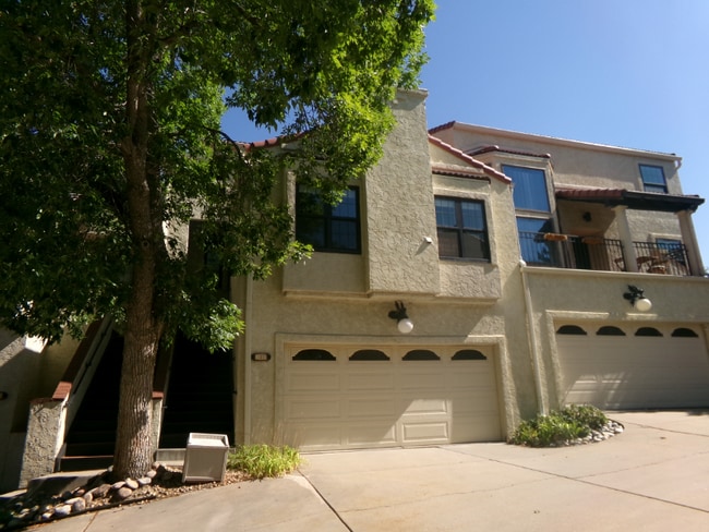 property at 1530 S Quebec Way