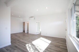 403 Brooks Ave in Los Angeles, CA - Foto de edificio - Building Photo