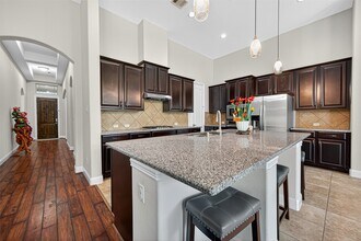 15802 Pine Cone Ln in Tomball, TX - Building Photo - Building Photo