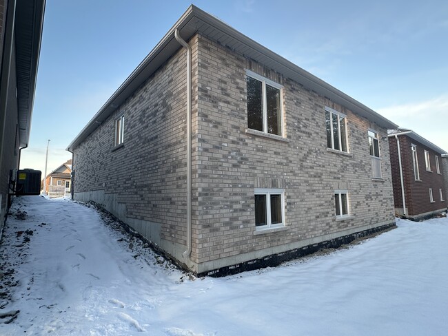 Bungalow in the Picturesque Town of Bobcay in Kawartha Lakes, ON - Building Photo - Building Photo