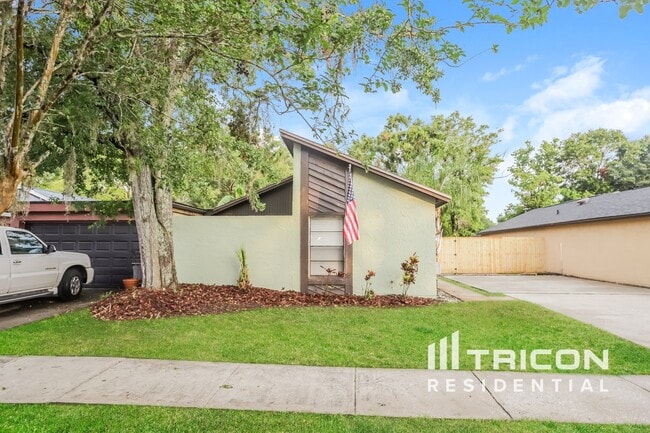 property at 1933 Gregory Dr
