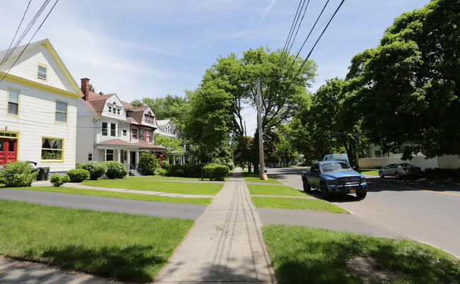 465 Western Ave in Albany, NY - Building Photo - Building Photo