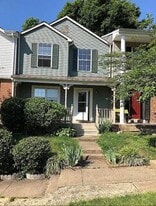 1927 Fort Monroe Ct in Dumfries, VA - Building Photo