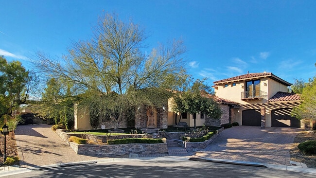 property at 4365 N Campbell Rd