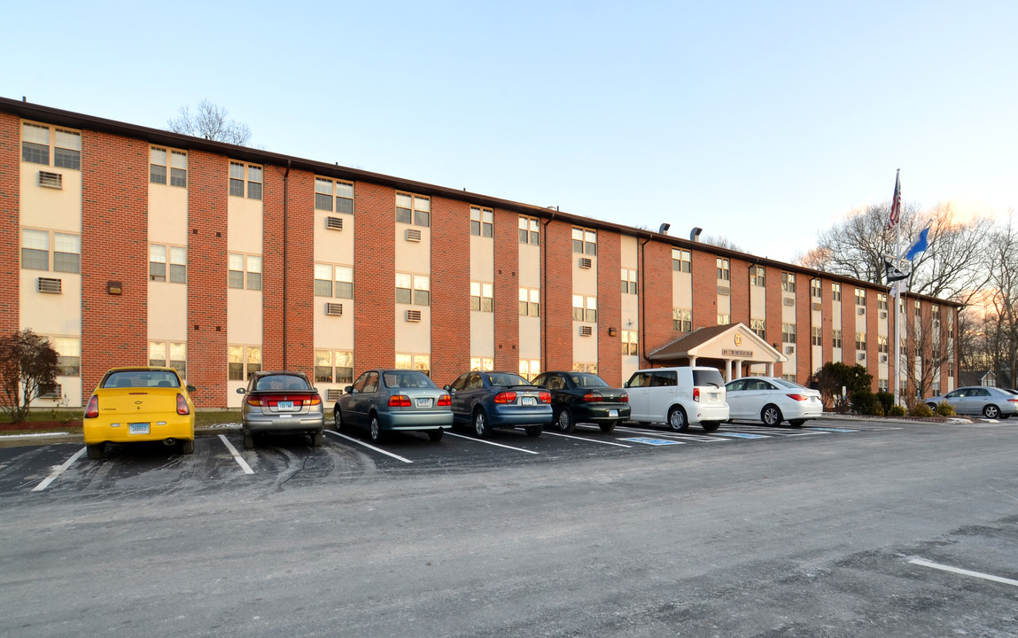 AHEPA 250 Senior Apartments in Niantic, CT - Building Photo