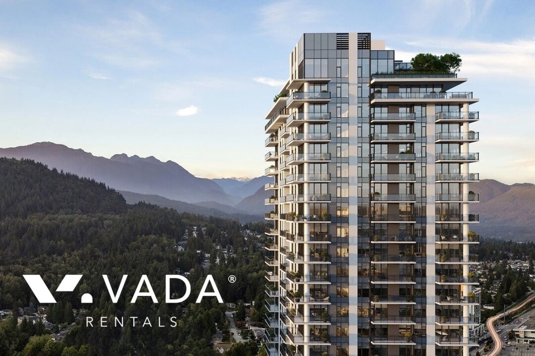 626 Claremont St in Coquitlam, BC - Building Photo