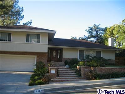 2716 Ridgepine Dr in Montrose, CA - Building Photo - Building Photo