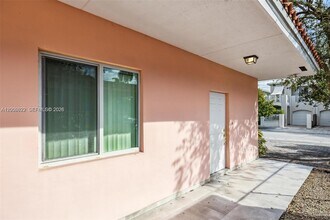 3134 Hibiscus St in Miami, FL - Building Photo - Building Photo