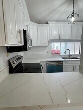 1608 Frost Ln in Naperville, IL - Building Photo - Building Photo