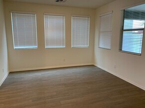 8813 W Jefferson St in Tolleson, AZ - Foto de edificio - Building Photo