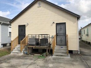 2012 Congress St in New Orleans, LA - Foto de edificio - Building Photo