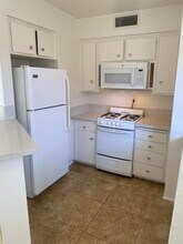 1777 E Arenas Rd in Palm Springs, CA - Building Photo - Building Photo