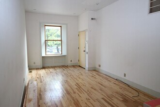 2941 W Girard Ave, Unit 1 in Philadelphia, PA - Building Photo - Building Photo