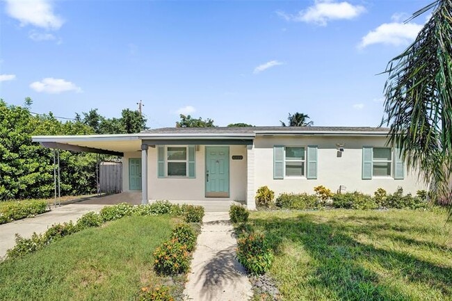 1222 14th Ct S in Lake Worth Beach, FL - Building Photo - Building Photo
