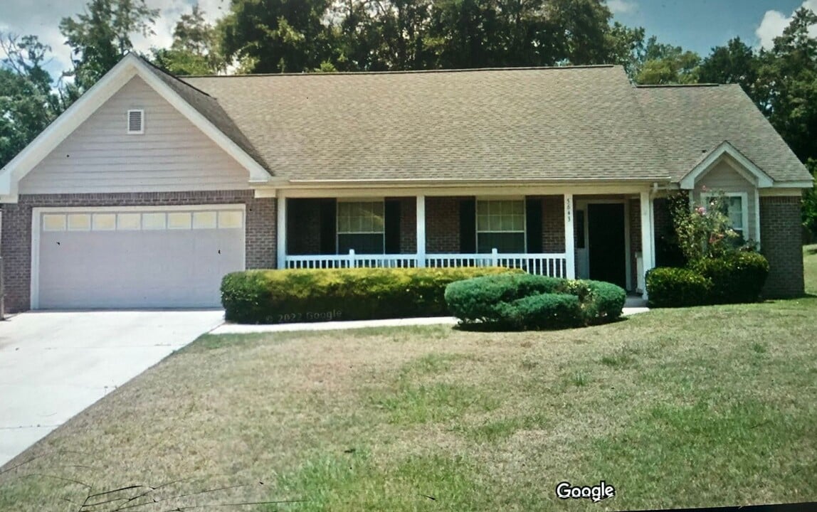 5643 Sioux Dr in Tallahassee, FL - Building Photo
