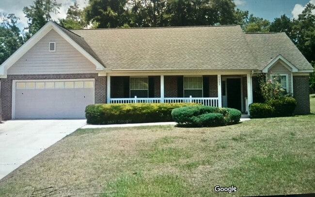 property at 5643 Sioux Dr