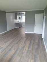 14029 Dicky St, Unit C in Whittier, CA - Foto de edificio - Building Photo