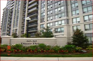 60 Disera Dr in Vaughan, ON - Building Photo